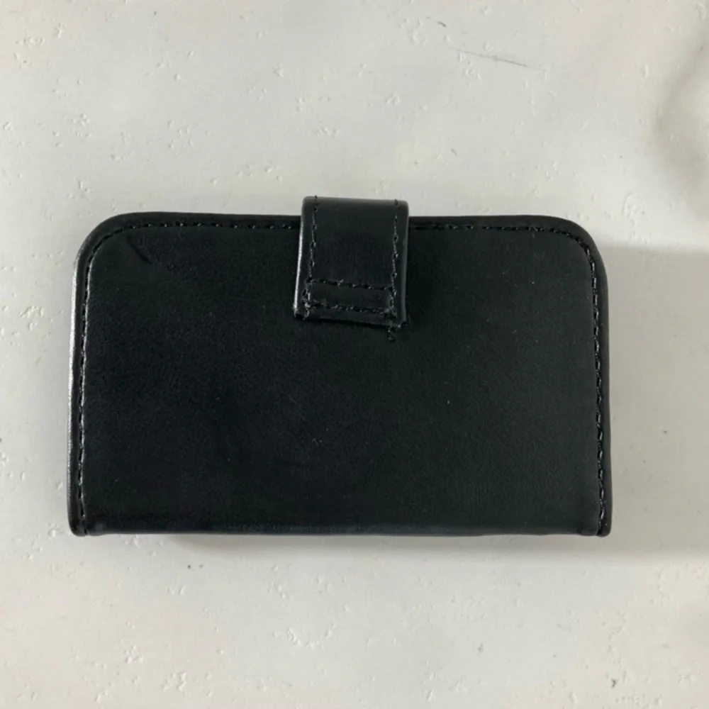 N/A classic black